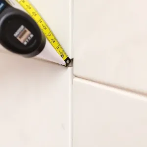 Listwy wykończeniowe do płytek jak montować